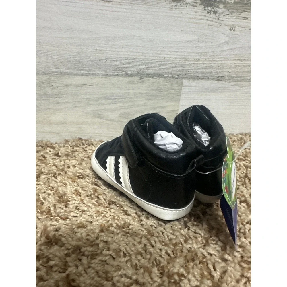 High‎ Top Sneakers Baby Boy 6-12M Black White Striped Crib Shoes NWT